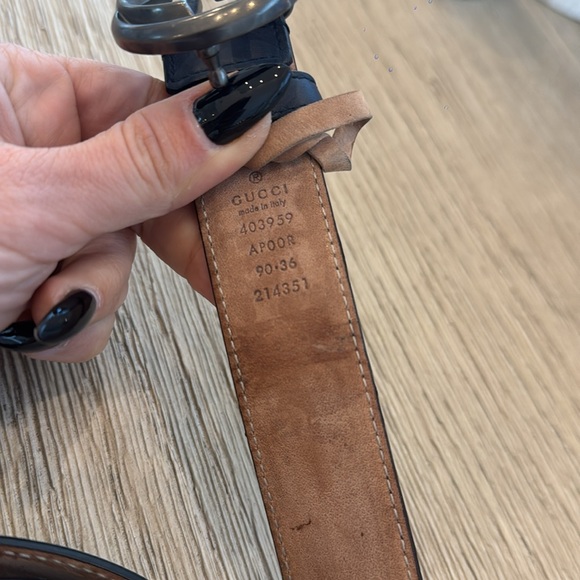 Gucci belt in navy leather with silver buckle. GREAT CONDITION!!! - Picture 3 of 3